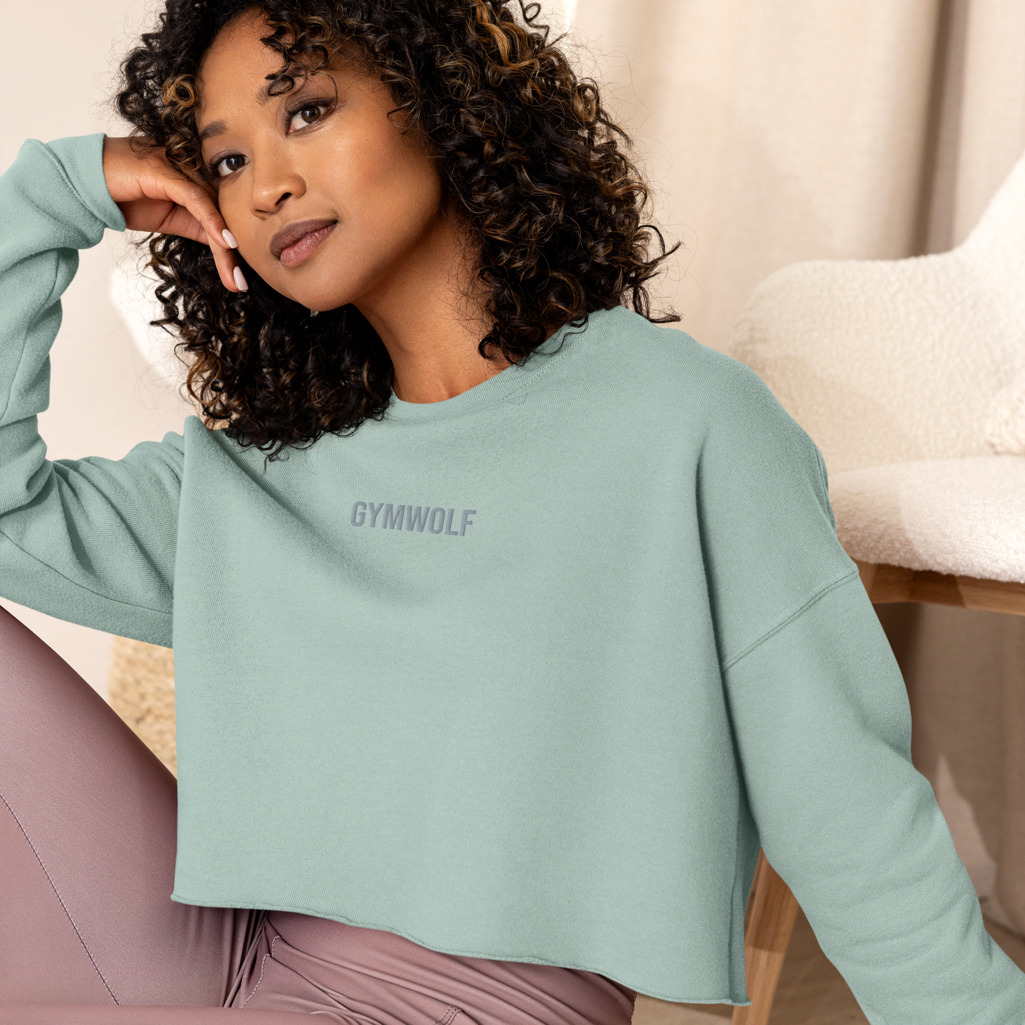 Woman's Embroidery Crop Sweatshirt - Dusty Blue