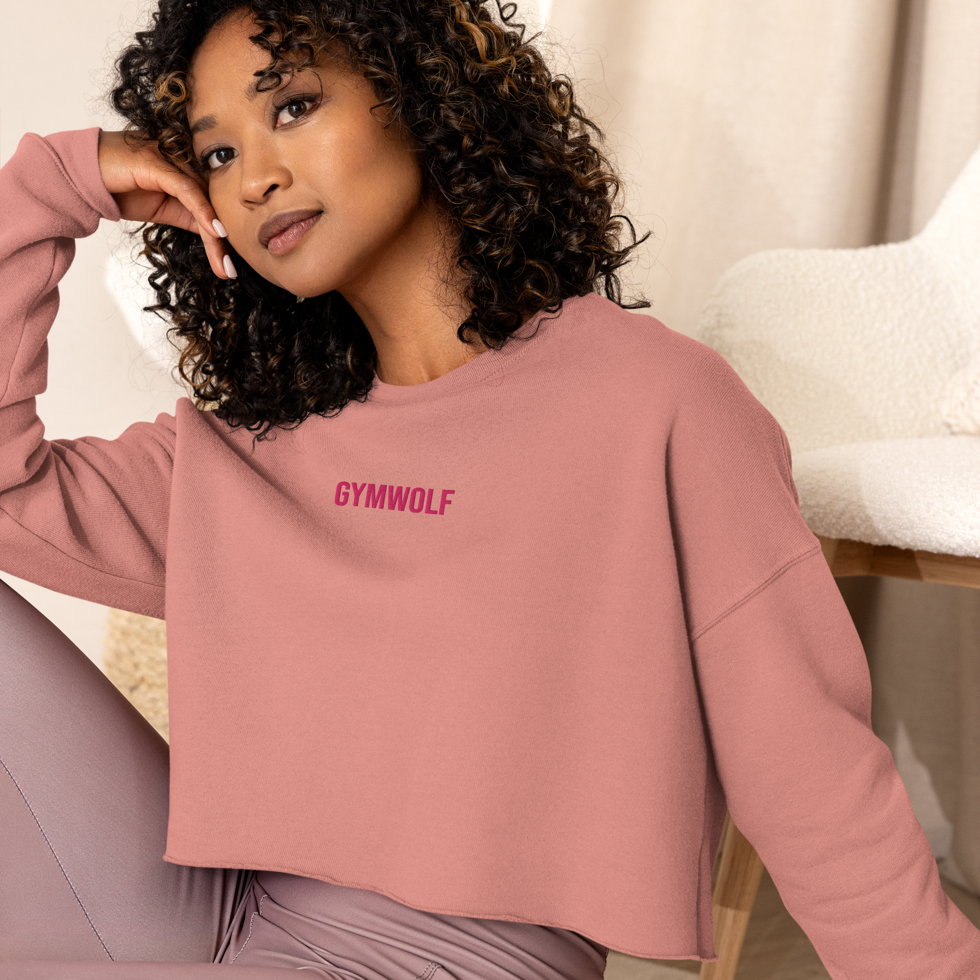 Woman's Embroidery Crop Sweatshirt - Mauve